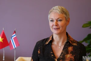 Đại sứ Vương quốc Na Uy Hilde Solbakken. 