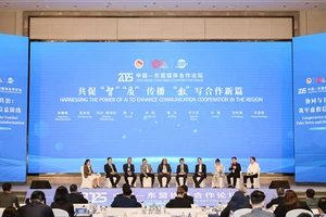 Đại diện các cơ quan truyền thông ASEAN và Trung Quốc chia sẻ tại Diễn đàn.
