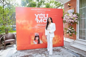 Ca sĩ Hiền Nguyễn Soprano trong buổi giới thiệu album đầu tay “Yêu & Mơ”.
