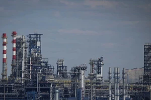 Nhà máy lọc dầu của Gazprom tại ngoại ô Moskva, Nga. (Ảnh: AFP/TTXVN)