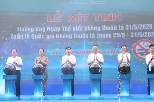 Nghi thức phát động hưởng ứng Ngày thế giới không thuốc lá (31/5) và Tuần lễ Quốc gia không thuốc lá (25/5-31/5) tại Đà Nẵng sáng 26/5.