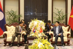 Chủ tịch nước Lương Cường tiếp Tổng Bí thư, Chủ tịch nước Lào Thongloun Sisoulith