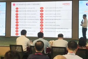 Các đơn vị ngành y tế Hà Nội chia sẻ, trao đổi kinh nghiệm trong việc thực hiện chuyển đổi số.