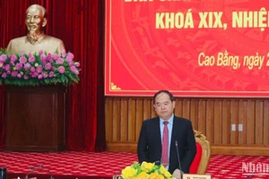 Đồng chí Quản Minh Cường, Bí thư Tỉnh ủy Cao Bằng phát biểu ý kiến quán triệt tinh thần nội dung Hội nghị.