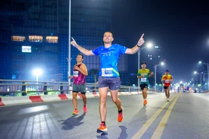 Các giải marathon quốc tế thu hút chân chạy từ nhiều nước và mang lại nguồn thu về tài chính cho địa phương tổ chức. Nguồn: Standard Chartered Hanoi Marathon - Heritage Race