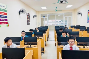 Học sinh Hà Nội tham gia sân chơi "Đấu trường Toán học và Tiếng Anh" năm học 2024 - 2025 (Ảnh: Phòng GDĐT Ba Đình)