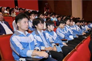 Học sinh tham dự Kỳ thi chọn đội tuyển quốc gia dự thi Olympic quốc tế và khu vực năm 2025 (Ảnh: Bộ Giáo dục và Đào tạo)