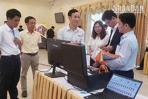 Các giải pháp hỗ trợ doanh nghiệp giảm phát thải khí nhà kính được giới thiệu tại hội thảo.