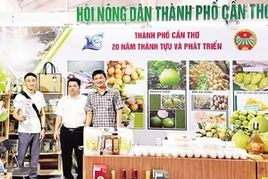 Gian hàng khởi nghiệp của thanh niên tại một sự kiện ở thành phố Cần Thơ.