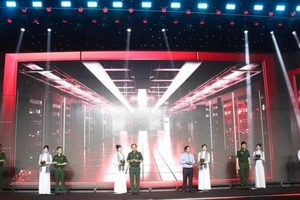 Tập đoàn Công nghiệp-Viễn thông Quân đội (Viettel) khởi công xây dựng Trung tâm dữ liệu và Nghiên cứu phát triển công nghệ cao Viettel tại Khu công nghiệp Tân Phú Trung, huyện Củ Chi, Thành phố Hồ Chí Minh. (Ảnh: Tiến Lực/TTXVN)