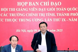Đồng chí Nguyễn Xuân Thắng, Ủy viên Bộ Chính trị, Giám đốc Học viện Chính trị quốc gia Hồ Chí Minh, Chủ tịch Hội đồng Lý luận Trung ương chủ trì họp Ban Chỉ đạo Hội thi giảng viên dạy giỏi toàn quốc các trường chính trị tỉnh, thành phố trực thuộc Trung ương lần thứ 9 năm 2025.