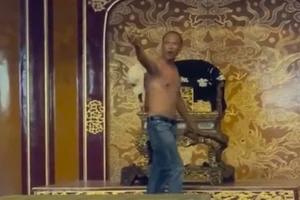Đối tượng nghiện phá hoại ngai vàng triều Nguyễn ngày 24/5.