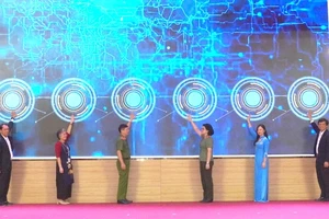 Nghi thức phát động cuộc thi.