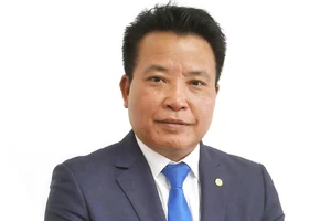 Ông Bạch Thăng Long, Phó Tổng Giám đốc Tổng công ty May 10.