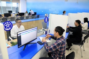 [Video] Hà Nội lập đường dây nóng tiếp nhận phản ánh việc giải quyết thủ tục hành chính