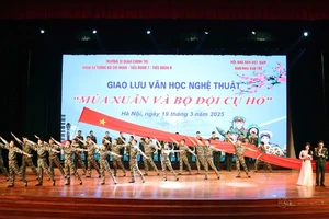 Chương trình nghệ thuật công phu, hoành tráng của Trường sĩ quan Chính trị.