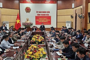 Quang cảnh buổi họp báo.