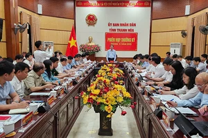 Quang cảnh phiên họp thường kỳ Ủy ban nhân dân tỉnh Thanh Hóa.
