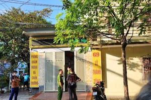 Phòng khám bị tạm đình chỉ hoạt động.