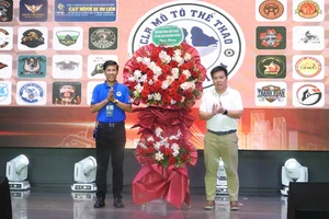 Lễ công bố quyết định thành lập Câu lạc bộ Mô-tô Quảng Ninh.