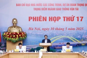 Thủ tướng Phạm Minh Chính chủ trì phiên họp thứ 17 Ban Chỉ đạo Nhà nước các Công trình, dự án quan trọng quốc gia, trọng điểm ngành Giao thông vận tải. (Ảnh: TRẦN HẢI). 