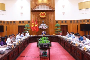 Thủ tướng Phạm Minh Chính chủ trì cuộc họp Ban Thường vụ Đảng uỷ Chính phủ. (Ảnh: TRẦN HẢI)