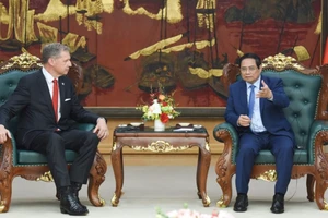 Thủ tướng Phạm Minh Chính tiếp ông Steven Kobos, Chủ tịch kiêm Giám đốc điều hành Tập đoàn Excelerate Energy (Hoa Kỳ). (Ảnh: Trần Hải)