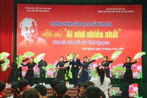Hội thi “Ai nhớ nhiều nhất” là nơi các em học sinh thể hiện sự hiểu biết về kiến thức lịch sử và tư tưởng đạo đức Hồ Chí Minh.