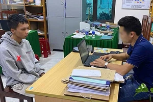 Đối tượng Nguyễn Duy Quang tại cơ quan Công an.