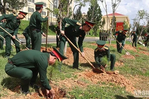 Học viện Lục quân phát động “Tết trồng cây đời đời nhớ ơn Bác Hồ” năm 2025.