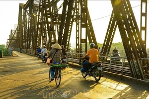 Khu vực Hà Nội ngày nắng, có nơi nắng nóng, đêm không mưa. (Ảnh: TTXVN)