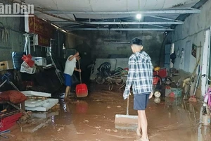 Mưa lớn gây ngập lụt một số nơi ở Hà Tĩnh. (Ảnh: NGÔ TUẤN)