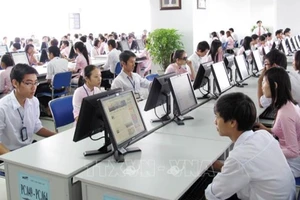 Sinh viên Trường Đại học Tôn Đức Thắng, Thành phố Hồ Chí Minh. (Ảnh: TTXVN)