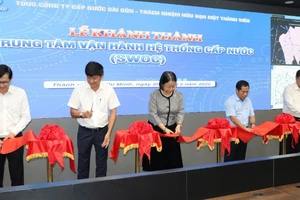 Tổng công ty Cấp nước Sài Gòn - Trách nhiệm hữu hạn một thành viên khánh thành, đưa vào sử dụng Trung tâm Vận hành hệ thống cấp nước (Ảnh: QUÝ HIỀN)