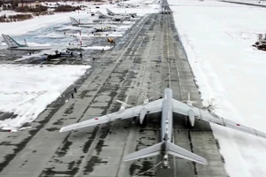 [Video] Nga bất ngờ điều chuyển máy bay ném bom chiến lược đến Đông Siberia