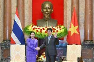 Chủ tịch nước Lương Cường và Thủ tướng Thái Lan Paetongtarn Shinawatra.