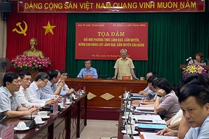 Quang cảnh buổi tọa đàm.