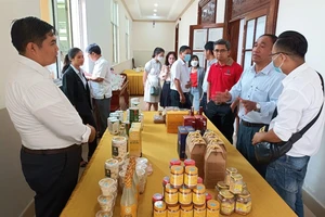 Một trong những sản phẩm chứng nhận OCOP được trưng bày tại lễ công bố.