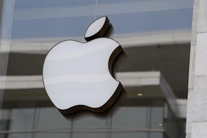 Biểu tượng của Apple ở Washington, DC, Mỹ. (Ảnh: AFP/TTXVN) 