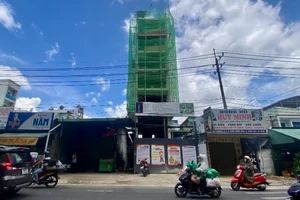 Một công trình xây dựng nhà ở riêng lẻ tại quận Bình Tân, Thành phố Hồ Chí Minh.