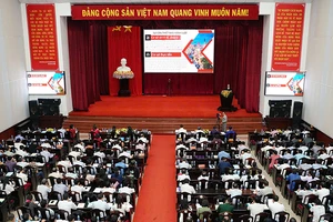 Hội nghị tập huấn, triển khai thi hành Luật Ðất đai năm 2024 do UBND tỉnh Bình Thuận phối hợp Bộ Tài nguyên và Môi trường tổ chức. (Ảnh HỮU TRÍ) 