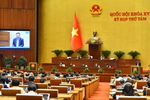 Tổng Thanh tra Chính phủ Đoàn Hồng Phong trình bày Báo cáo về công tác phòng chống tham nhũng năm 2024 vào sáng 26/11. (Ảnh: THỦY NGUYÊN)