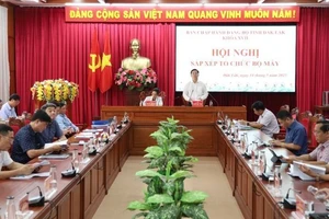 Bí thư Tỉnh ủy Đắk Lắk Nguyễn Đình Trung phát biểu tại hội nghị.