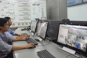 Vận hành Nhà máy xử lý nước thải Cầu Ngà, huyện Hoài Đức. 
