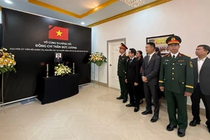 Lễ viếng nguyên Chủ tịch nước Trần Đức Lương được tổ chức trọng thể tại trụ sở Đại sứ quán Việt Nam tại Brunei Darussalam.