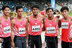 Các VĐV điền kinh nội dung 4x100 mét tiếp sức nam Singapore sẽ tham gia SEA Games 27. (ảnh: Liên đoàn Điền kinh Singapore)