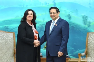 Thủ tướng Phạm Minh Chính đón bà Manuela Ferro, Phó Chủ tịch phụ trách khu vực Đông Á-Thái Bình Dương của Nhóm Ngân hàng Thế giới. 