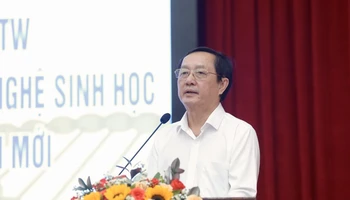 Bộ trưởng Khoa học và Công nghệ Huỳnh Thành Đạt phát biểu tại Hội thảo.