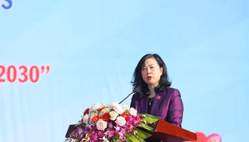 Bộ trưởng Y tế Đào Hồng Lan phát biểu tại lễ mitting.