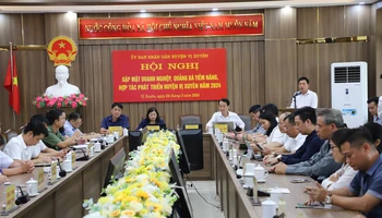 Toàn cảnh hội nghị.